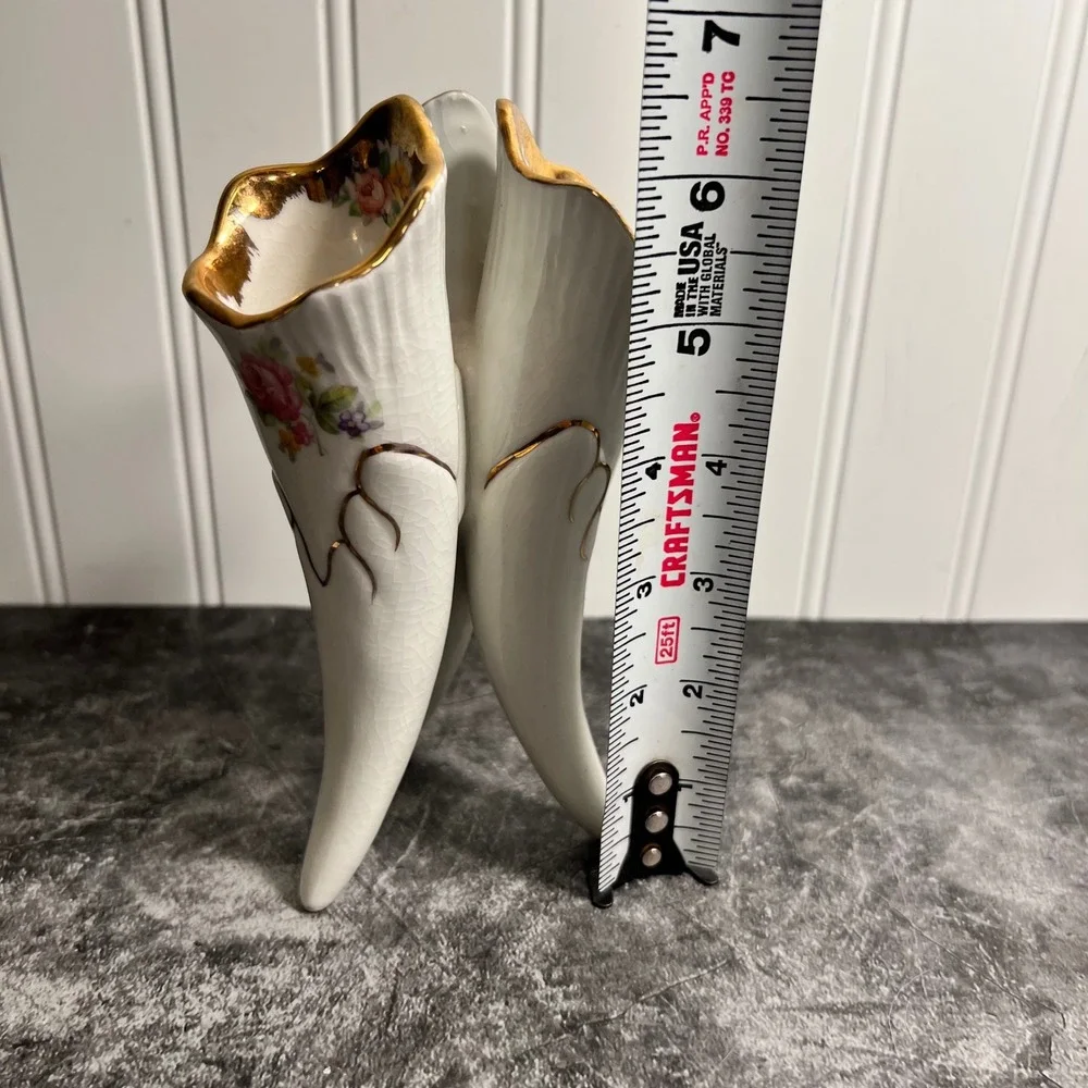Vintage Ceramic Floral Conucopia Vase | Cottagecore